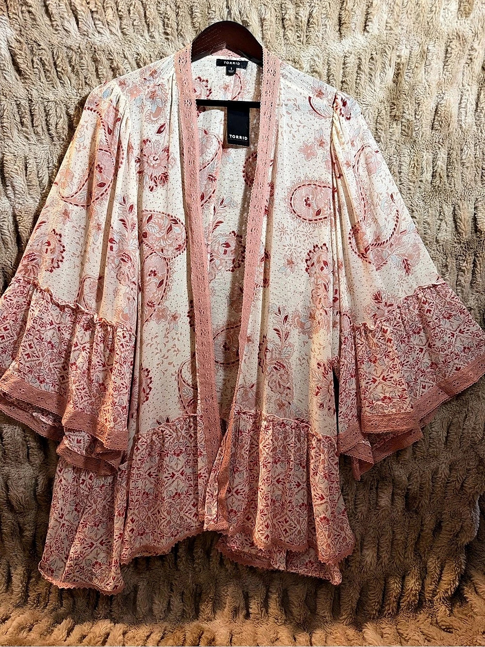 Torrid Floral Kimono Tunic in Pink & White NWT